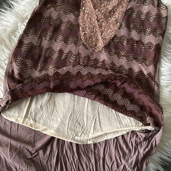 A n t h r o p o l o g i e • Tiny sequin going out tunic top - Picture 5 of 9